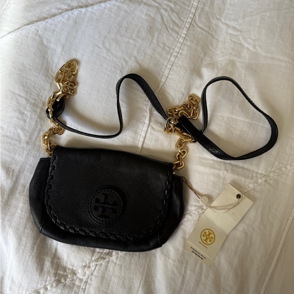 Tory Burch Black and Gold Crossbody Bag with Chain Strap - Picture 7 of 15